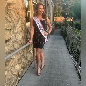 MAC DUGGAL RHINESTONE SLEEVELESS MINI DRESS